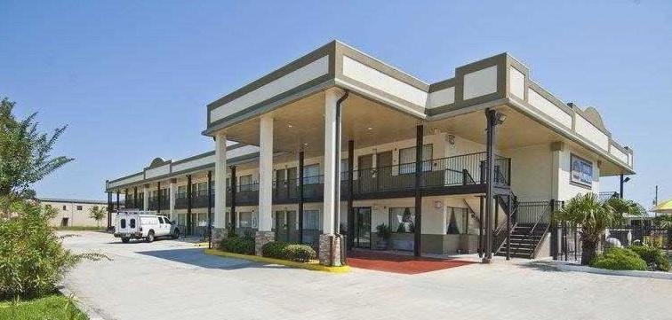 Days Inn By Wyndham Gonzales Dış mekan fotoğraf